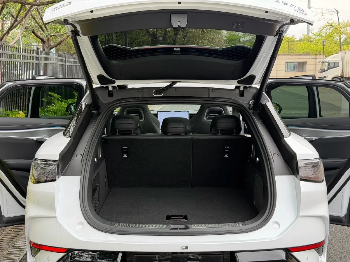 2025 BYD Sea Lion 07 BEV 80.64KWH,autocango,china used car exporter,china ev exporter,chinese used car exporter,chinese used ev exporter