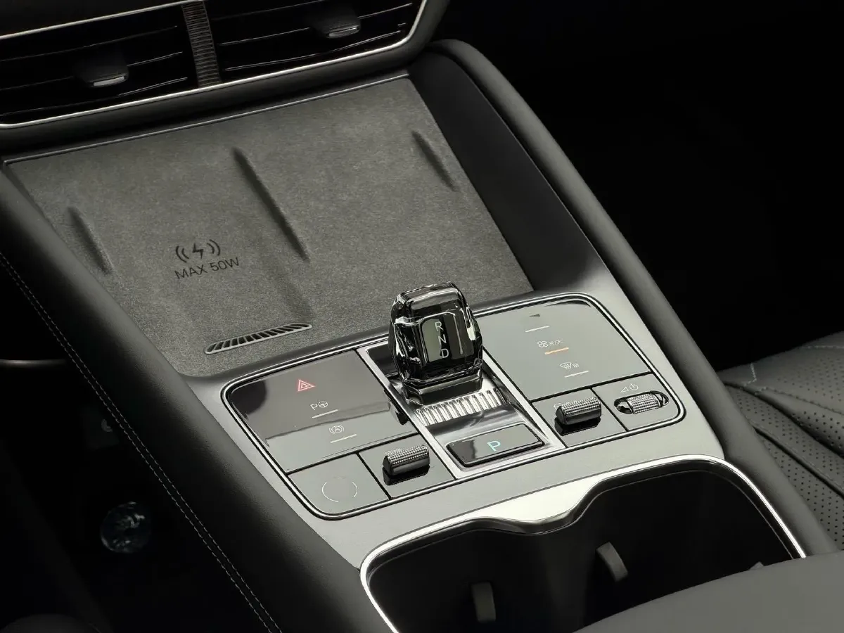 2025 BYD Sea Lion 07 BEV 80.64KWH,autocango,china used car exporter,china ev exporter,chinese used car exporter,chinese used ev exporter