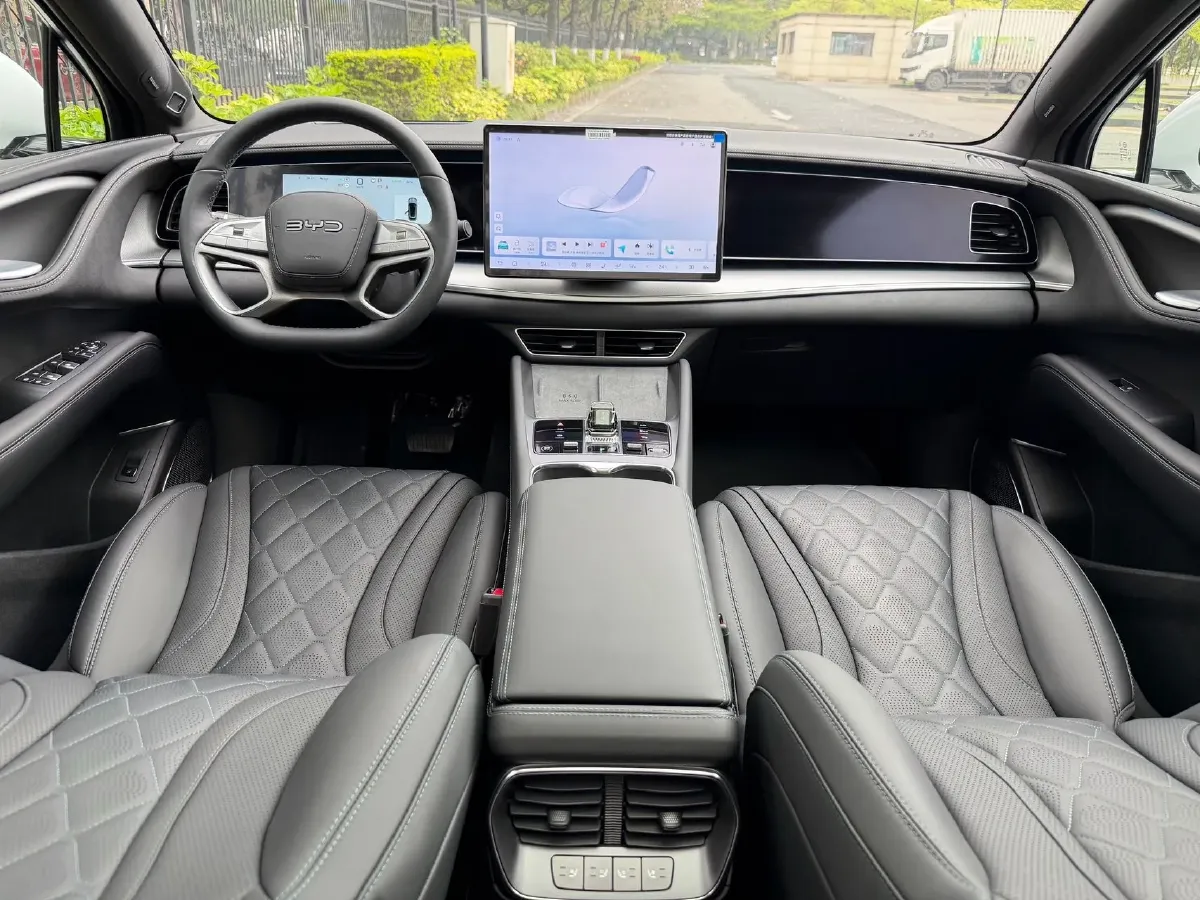 2025 BYD Sea Lion 07 BEV 80.64KWH,autocango,china used car exporter,china ev exporter,chinese used car exporter,chinese used ev exporter