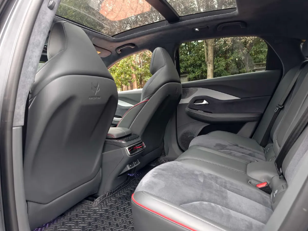 2022 ARCFOX αS BEV 74.5KWH,autocango,china used car exporter,china ev exporter,chinese used car exporter,chinese used ev exporter