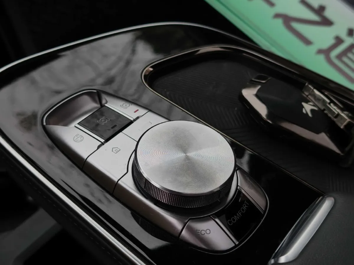 2022 ARCFOX αS BEV 74.5KWH,autocango,china used car exporter,china ev exporter,chinese used car exporter,chinese used ev exporter