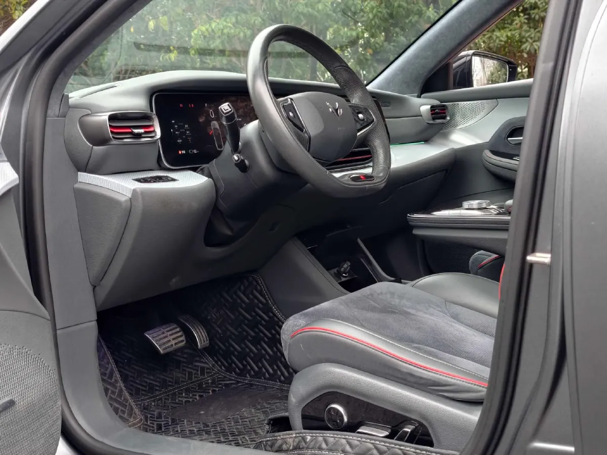 2022 ARCFOX αS BEV 74.5KWH,autocango,china used car exporter,china ev exporter,chinese used car exporter,chinese used ev exporter