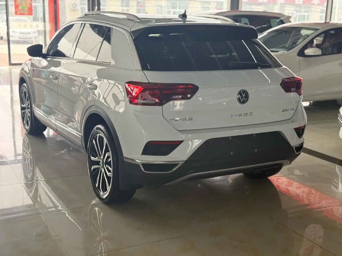 2022 Volkswagen T-Roc 1.4T 150HP L4 7DCT,autocango,china used car exporter,china ev exporter,chinese used car exporter,chinese used ev exporter