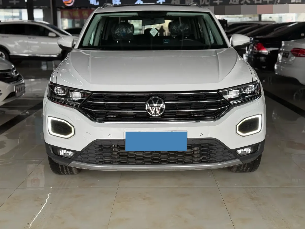 2022 Volkswagen T-Roc 1.4T 150HP L4 7DCT,autocango,china used car exporter,china ev exporter,chinese used car exporter,chinese used ev exporter