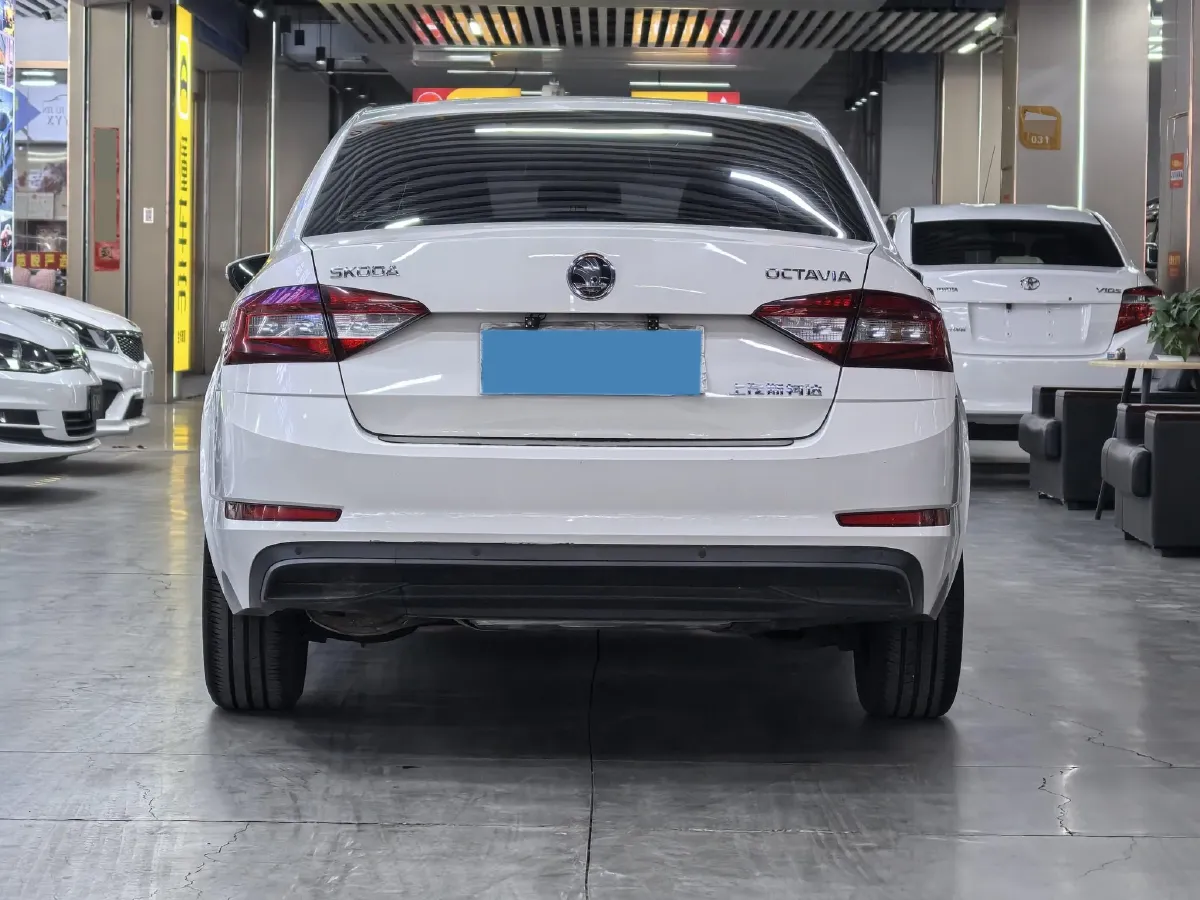 2018 Skoda Octavia 1.6L 110HP L4 6AT,autocango,china used car exporter,china ev exporter,chinese used car exporter,chinese used ev exporter