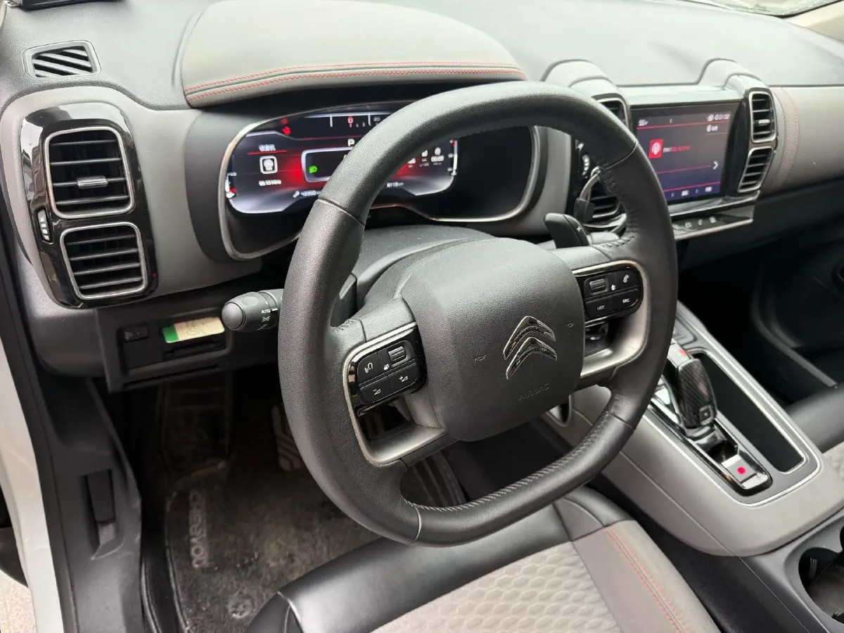 2019 Citroen C5 Aircross 1.6T 167HP L4 6AT,autocango,china used car exporter,china ev exporter,chinese used car exporter,chinese used ev exporter