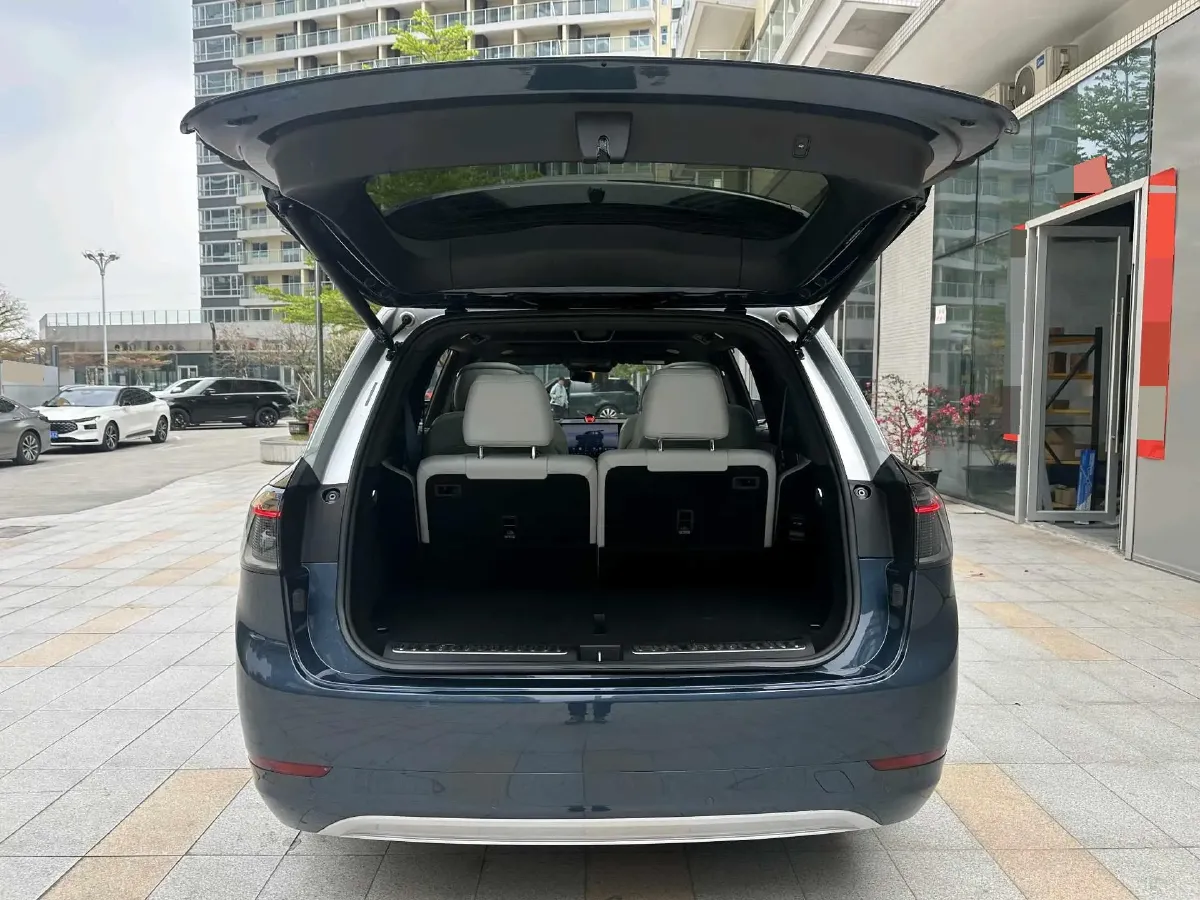 2024 AITO AITO M9 1.5T 152HP L4 REEV 42KWH,autocango,china used car exporter,china ev exporter,chinese used car exporter,chinese used ev exporter
