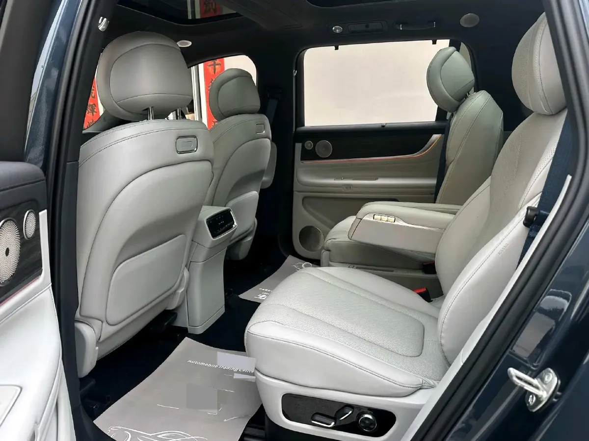 2024 AITO AITO M9 1.5T 152HP L4 REEV 42KWH,autocango,china used car exporter,china ev exporter,chinese used car exporter,chinese used ev exporter