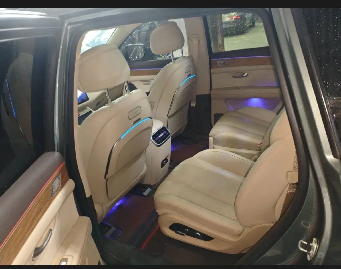 2024 AITO AITO M7 1.5T 152HP L4 REEV 40KWH,autocango,china used car exporter,china ev exporter,chinese used car exporter,chinese used ev exporter