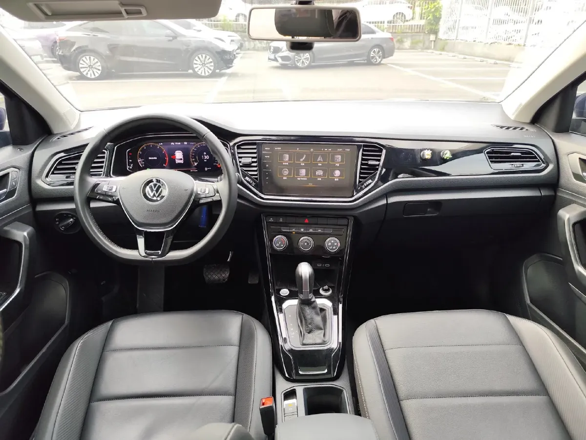 2021 Volkswagen T-Roc 1.4T 150HP L4 7DCT,autocango,china used car exporter,china ev exporter,chinese used car exporter,chinese used ev exporter