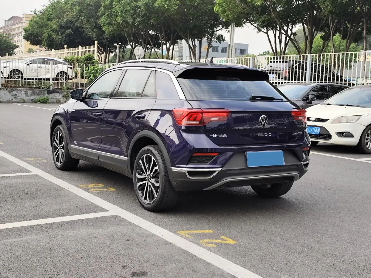 2021 Volkswagen T-Roc 1.4T 150HP L4 7DCT,autocango,china used car exporter,china ev exporter,chinese used car exporter,chinese used ev exporter