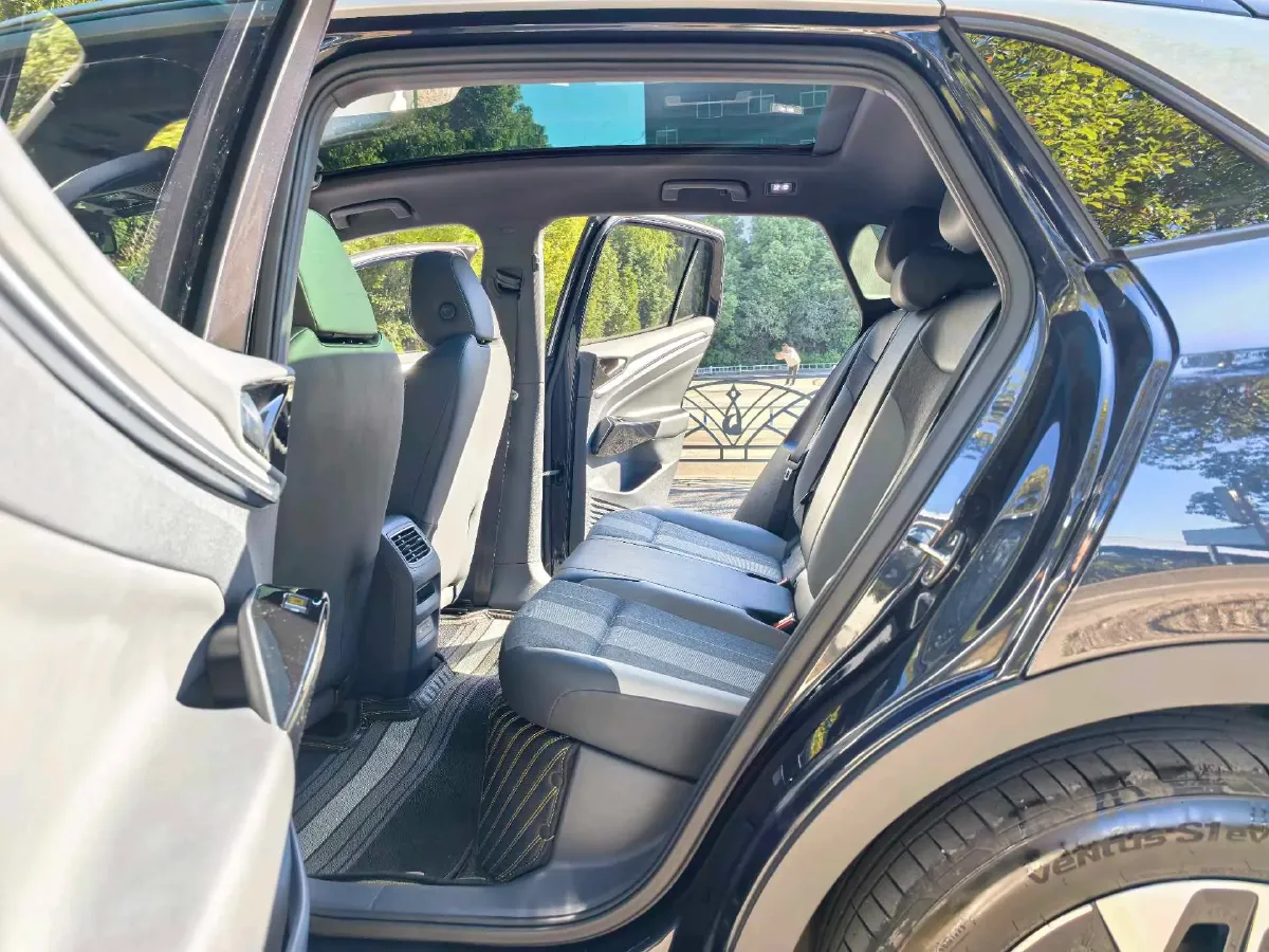 2025 Skoda Superb 2.0T 186HP L4 7DCT,autocango,china used car exporter,china ev exporter,chinese used car exporter,chinese used ev exporter