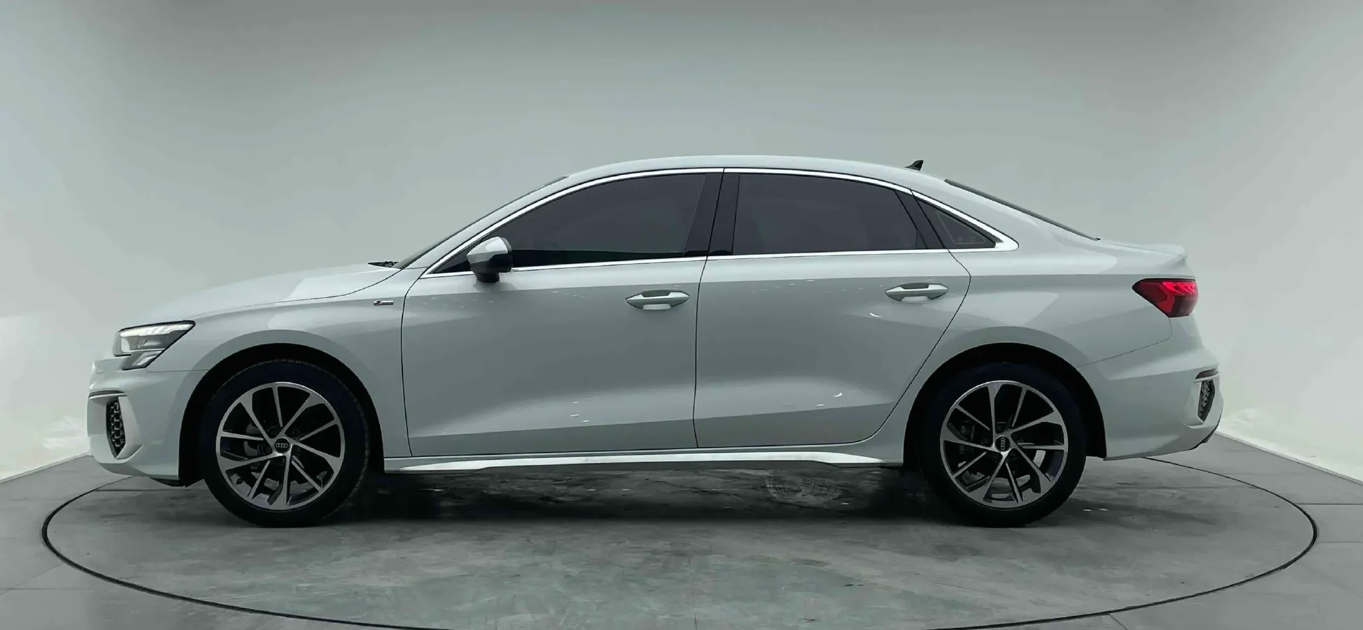 2022 Audi A3 1.4T 150HP L4 7DCT,autocango,china used car exporter,china ev exporter,chinese used car exporter,chinese used ev exporter