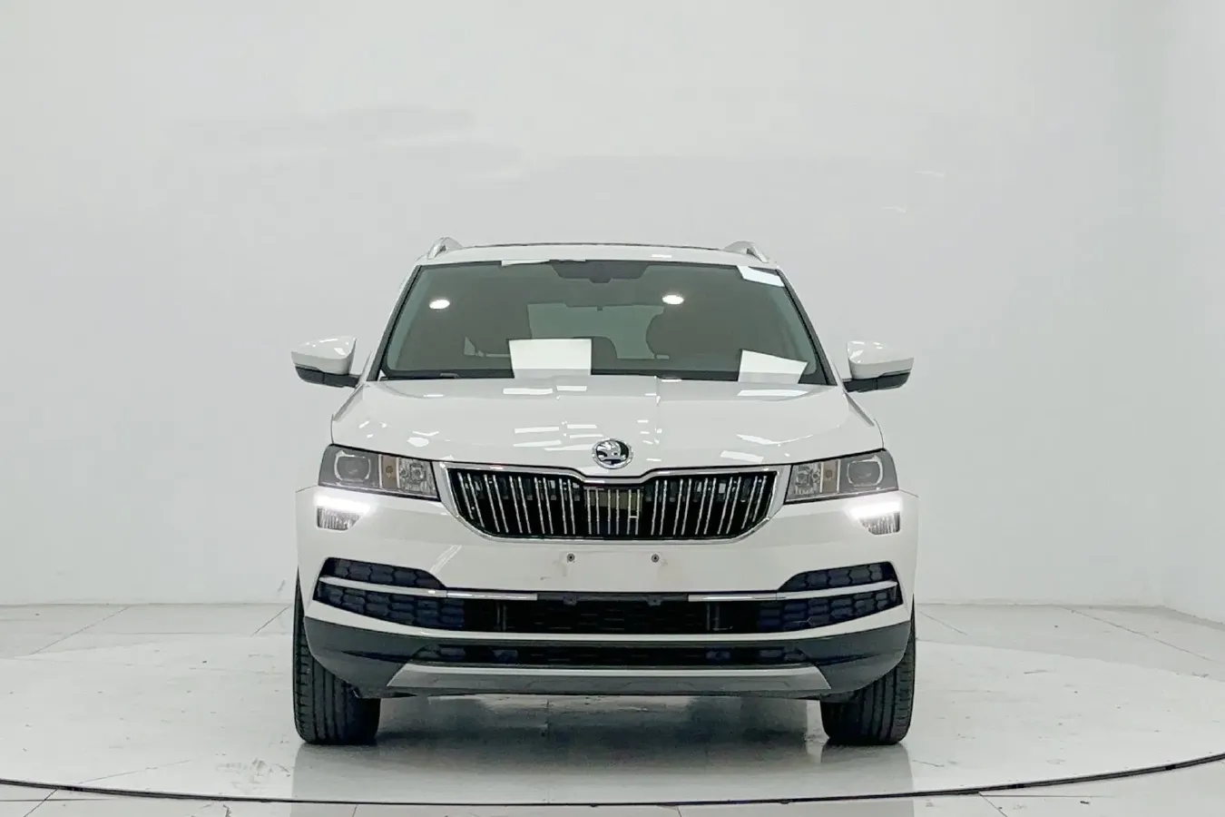 2021 Skoda Karoq 1.4T 150HP L4 7DCT,autocango,china used car exporter,china ev exporter,chinese used car exporter,chinese used ev exporter