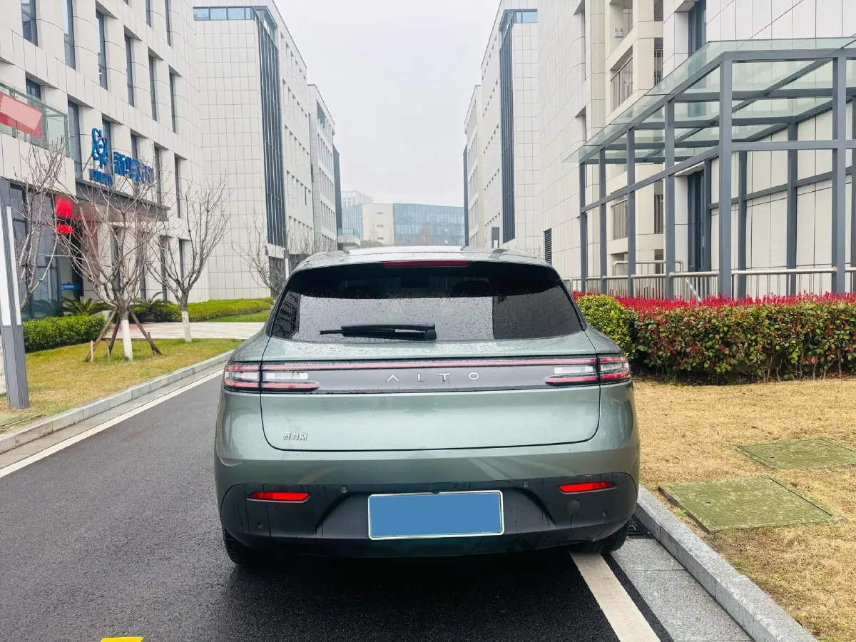 2022 AITO AITO M5 Range Extended 125HP REEV 40KWH,autocango,china used car exporter,china ev exporter,chinese used car exporter,chinese used ev exporter