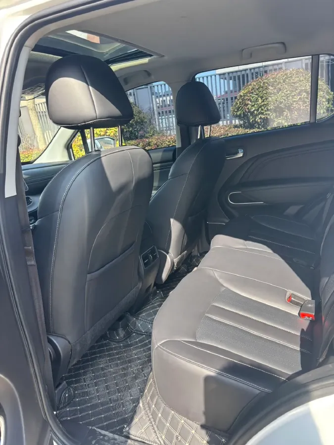 2022 GAC Trumpchi GS3 1.5T 169HP L4 6AT,autocango,china used car exporter,china ev exporter,chinese used car exporter,chinese used ev exporter