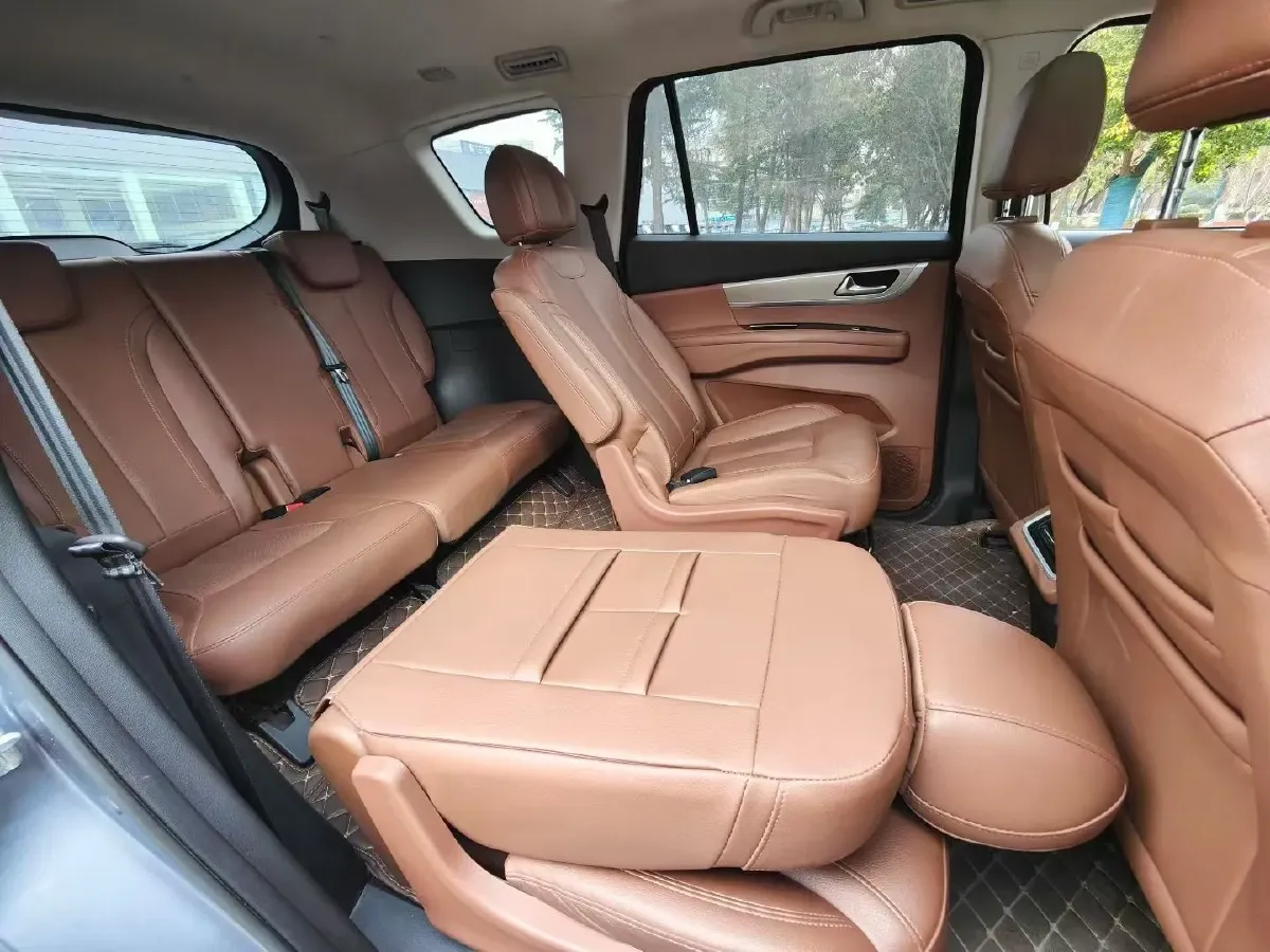 2020 HaiMa 7X 1.6T 195HP L4 6AT,autocango,china used car exporter,china ev exporter,chinese used car exporter,chinese used ev exporter