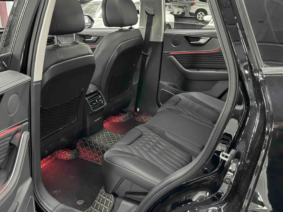 2023 HongQi HS5 2.0T 252HP L4 8AT,autocango,china used car exporter,china ev exporter,chinese used car exporter,chinese used ev exporter