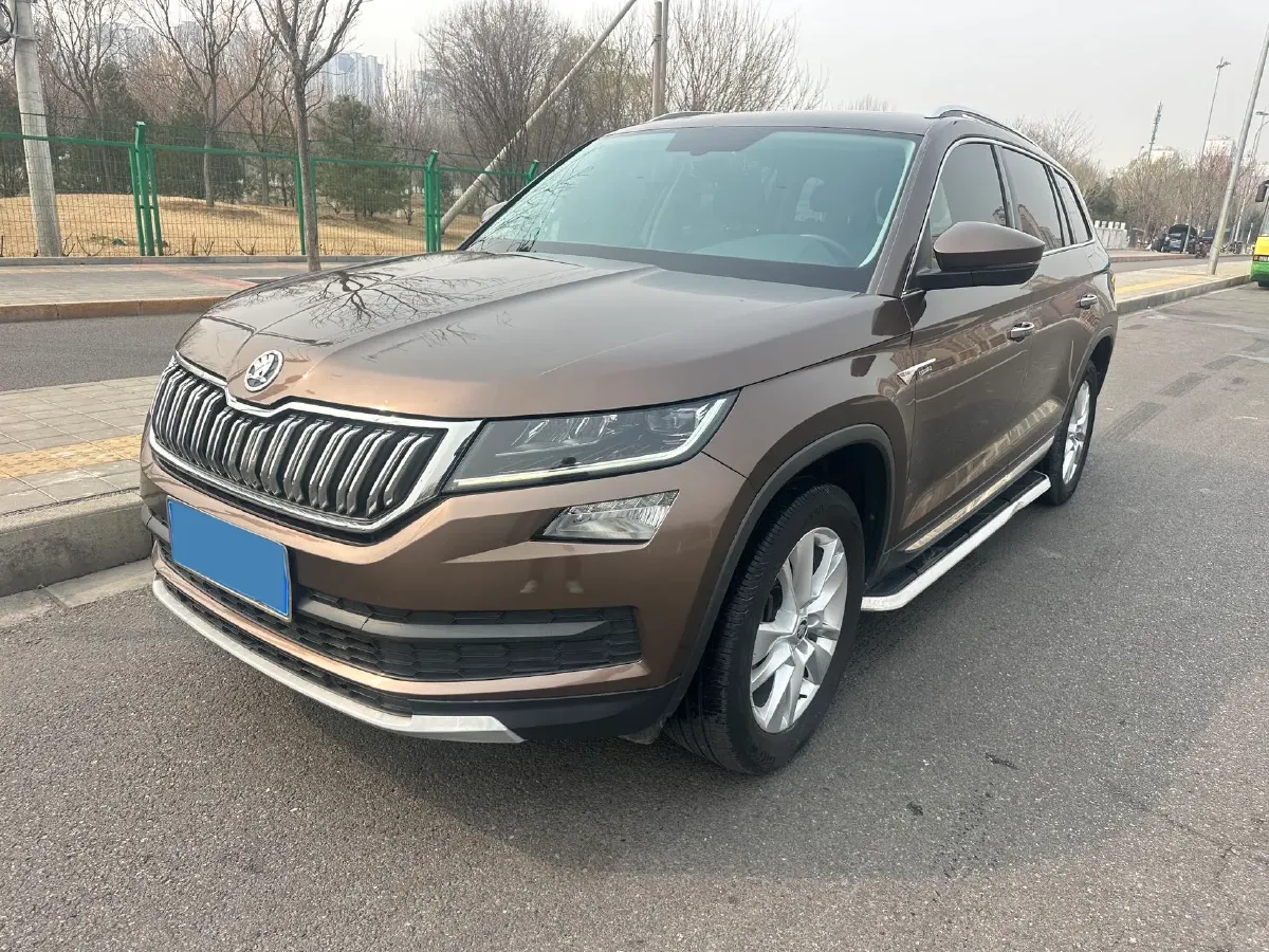 2018 Skoda Kodiak 2.0T 186HP L4 7DCT,autocango,china used car exporter,china ev exporter,chinese used car exporter,chinese used ev exporter