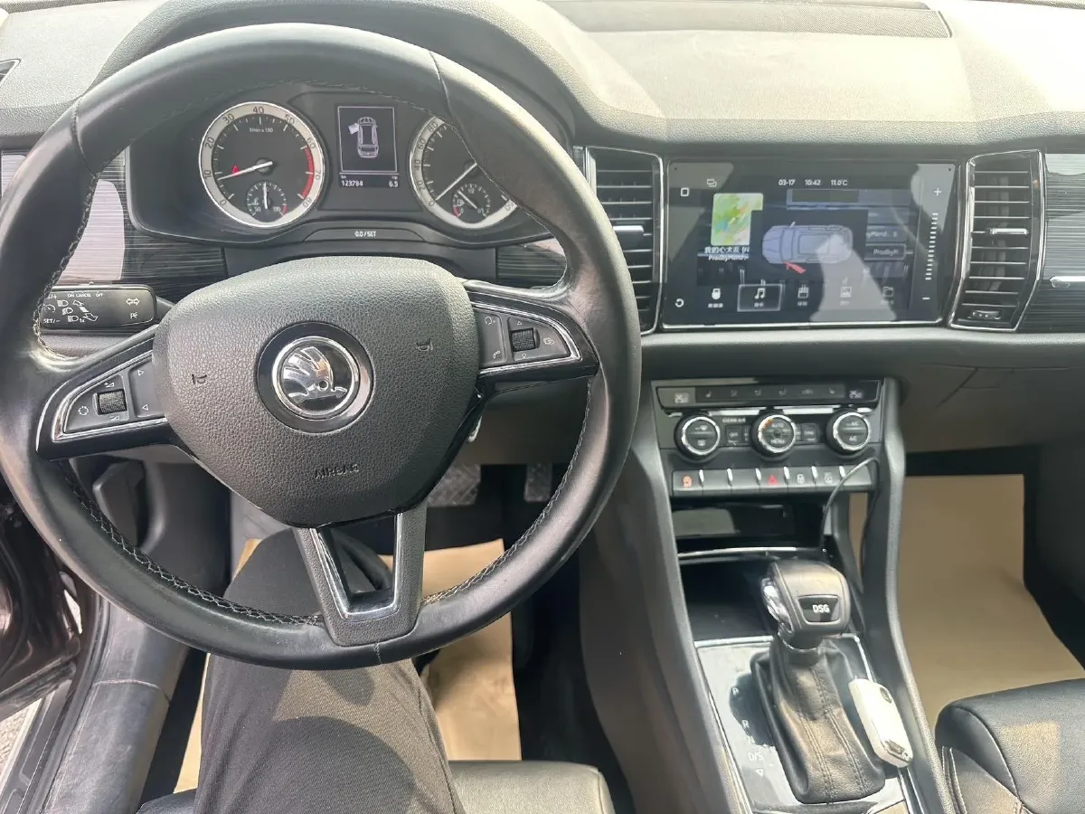 2018 Skoda Kodiak 2.0T 186HP L4 7DCT,autocango,china used car exporter,china ev exporter,chinese used car exporter,chinese used ev exporter