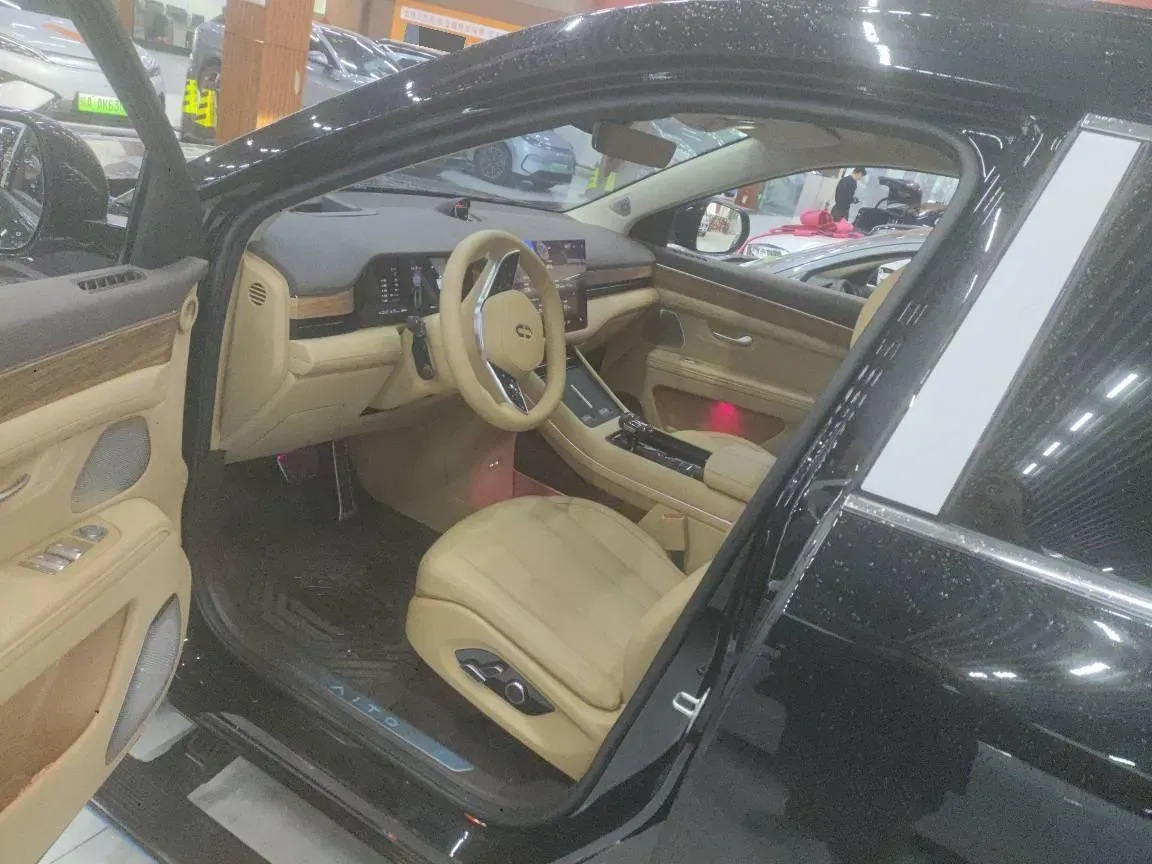 2024 AITO AITO M7 1.5T 152HP L4 REEV 42KWH,autocango,china used car exporter,china ev exporter,chinese used car exporter,chinese used ev exporter