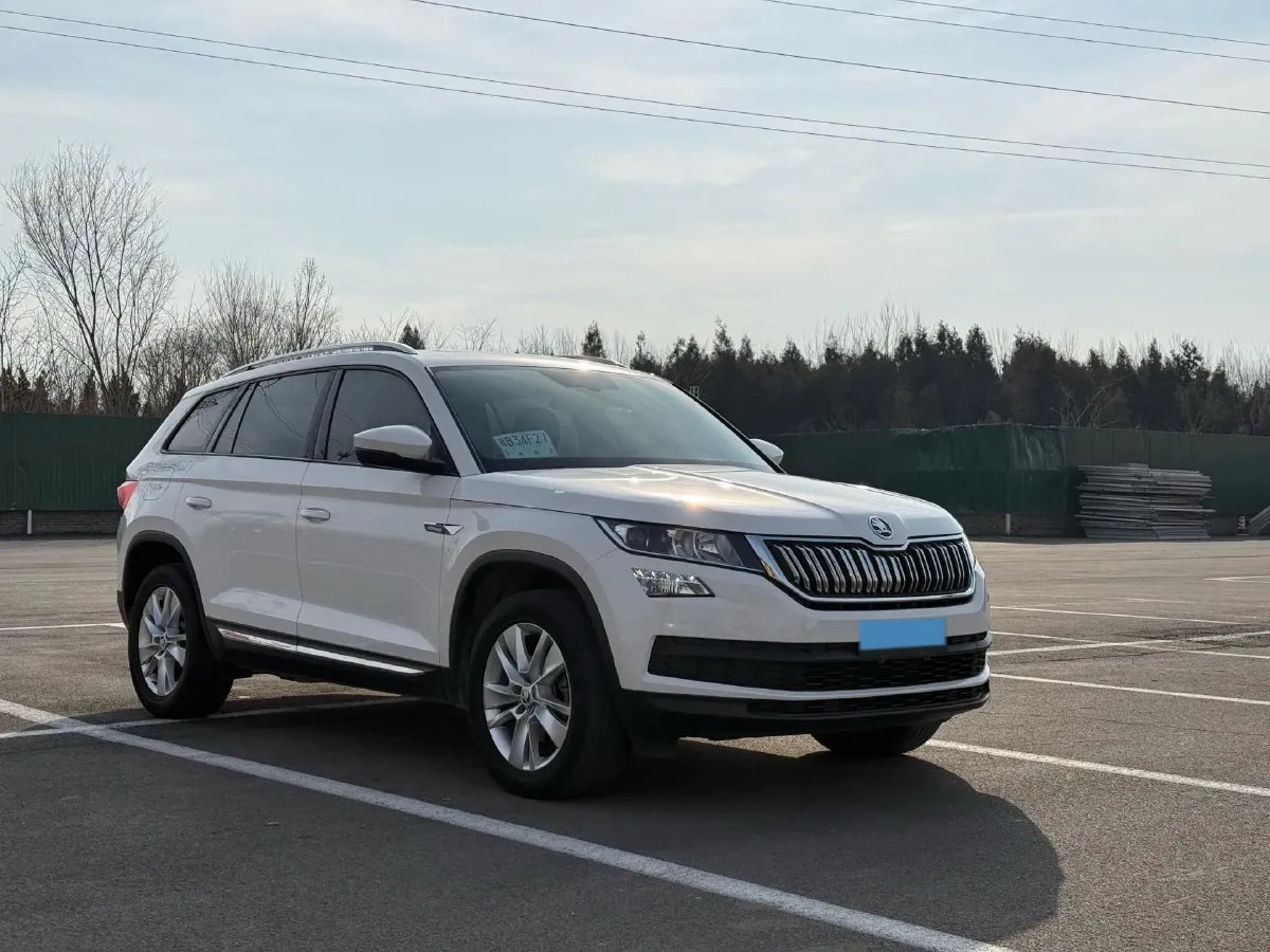 2019 Buick EnvisionPlus 1.5T 169HP L4 7DCT,autocango,china used car exporter,china ev exporter,chinese used car exporter,chinese used ev exporter