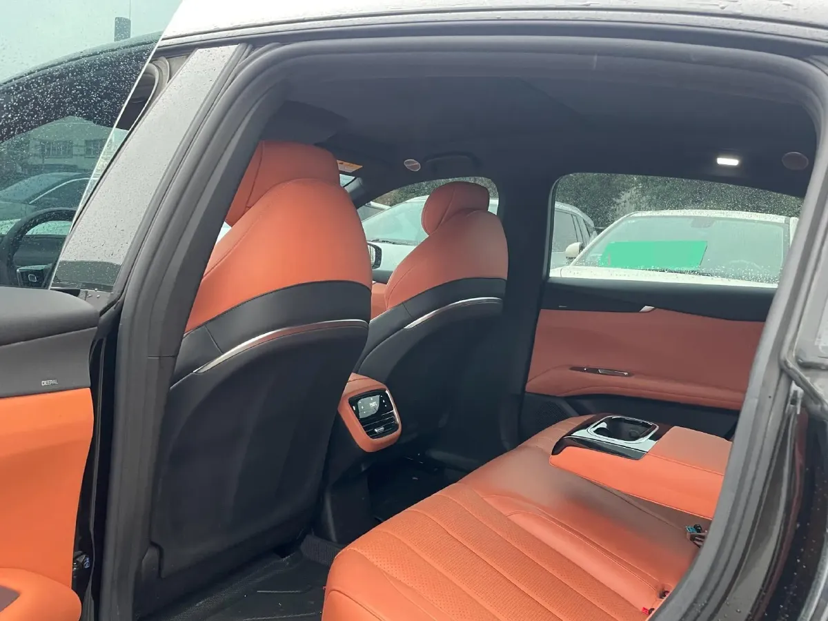 2024 Deepal L07 1.5L 98HP L4 REEV 28.39KWH,autocango,china used car exporter,china ev exporter,chinese used car exporter,chinese used ev exporter