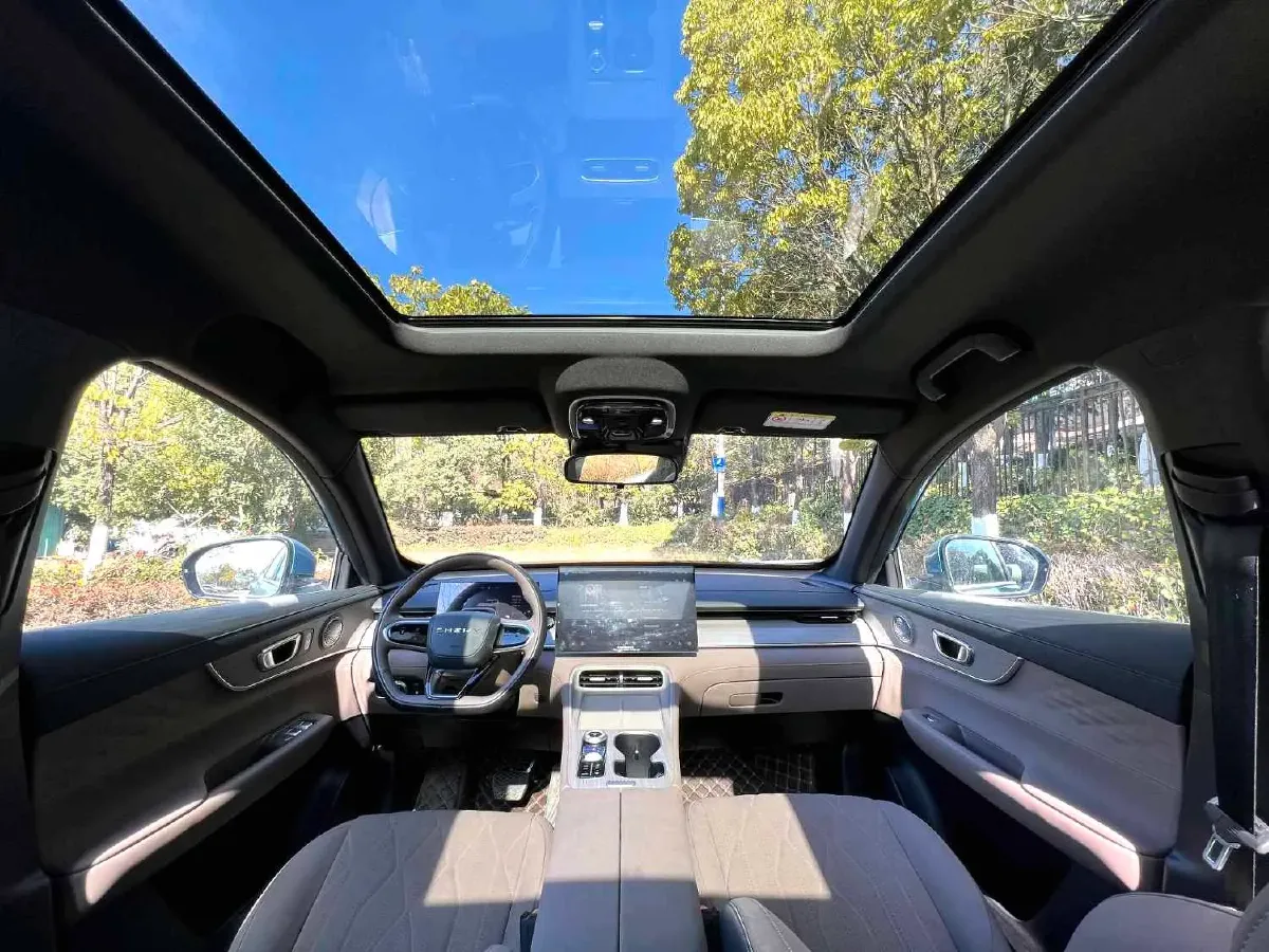 2025 Chery Tiggo8 PLUS C-DM 1.5T 156HP L4 1DHT PHEV,autocango,china used car exporter,china ev exporter,chinese used car exporter,chinese used ev exporter