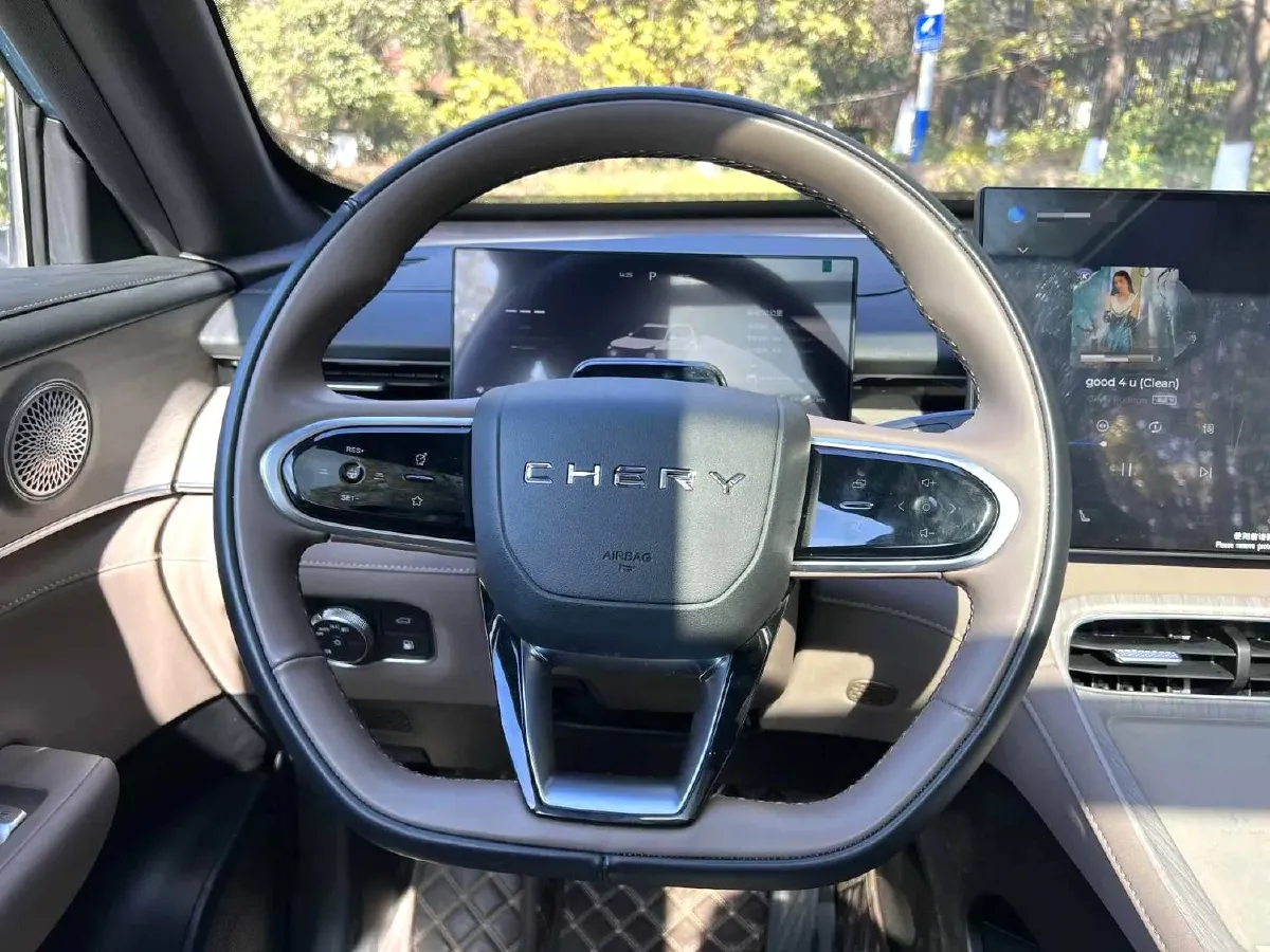 2025 Chery Tiggo8 PLUS C-DM 1.5T 156HP L4 1DHT PHEV,autocango,china used car exporter,china ev exporter,chinese used car exporter,chinese used ev exporter