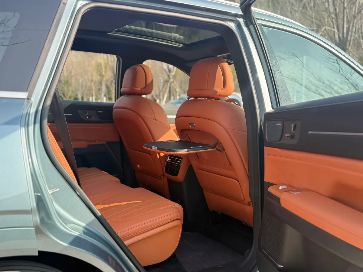 2025 Jetour X70 Plus 1.5T 156HP L4 CVT,autocango,china used car exporter,china ev exporter,chinese used car exporter,chinese used ev exporter