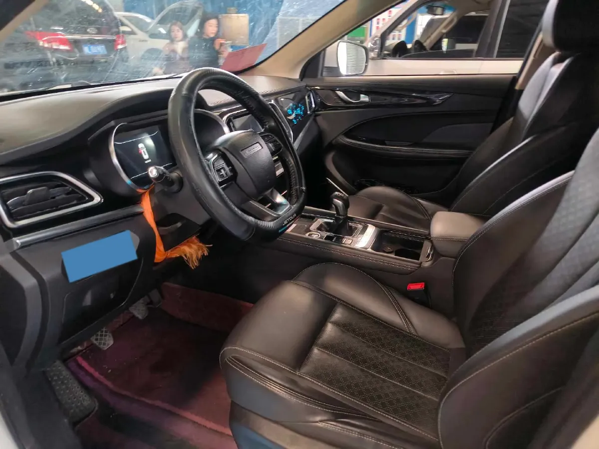 2019 Jetour X90 1.5T 147HP L4 6MT,autocango,china used car exporter,china ev exporter,chinese used car exporter,chinese used ev exporter