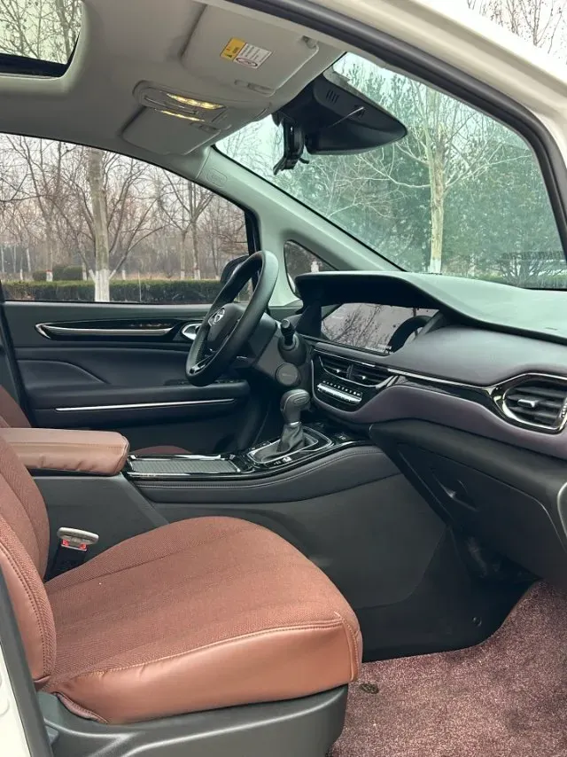 2025 GAC Trumpchi M6 1.5T 177HP L4 7DCT,autocango,china used car exporter,china ev exporter,chinese used car exporter,chinese used ev exporter