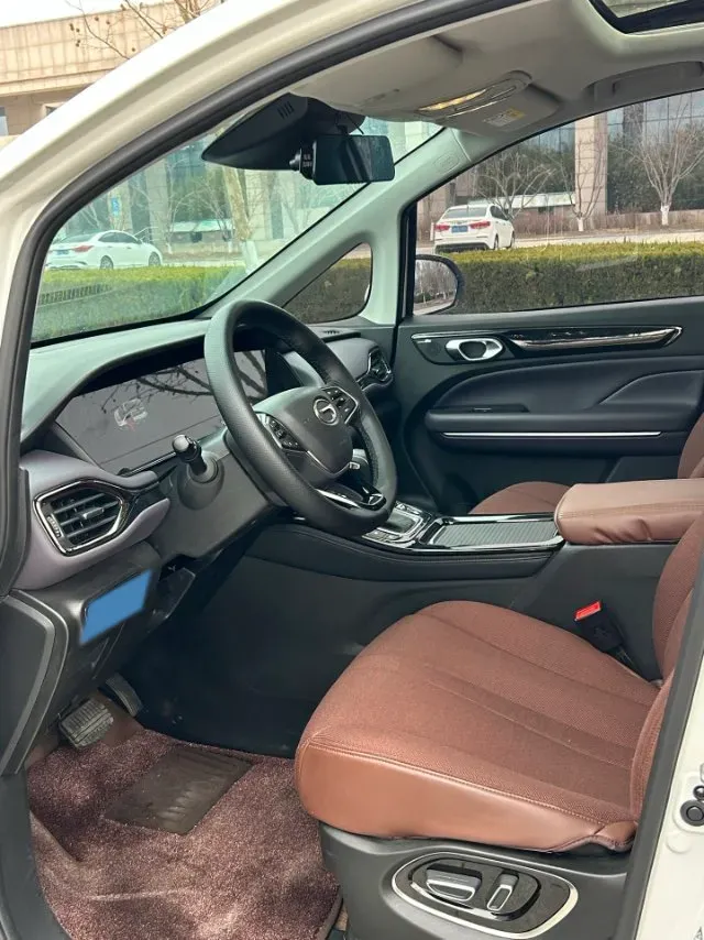 2025 GAC Trumpchi M6 1.5T 177HP L4 7DCT,autocango,china used car exporter,china ev exporter,chinese used car exporter,chinese used ev exporter