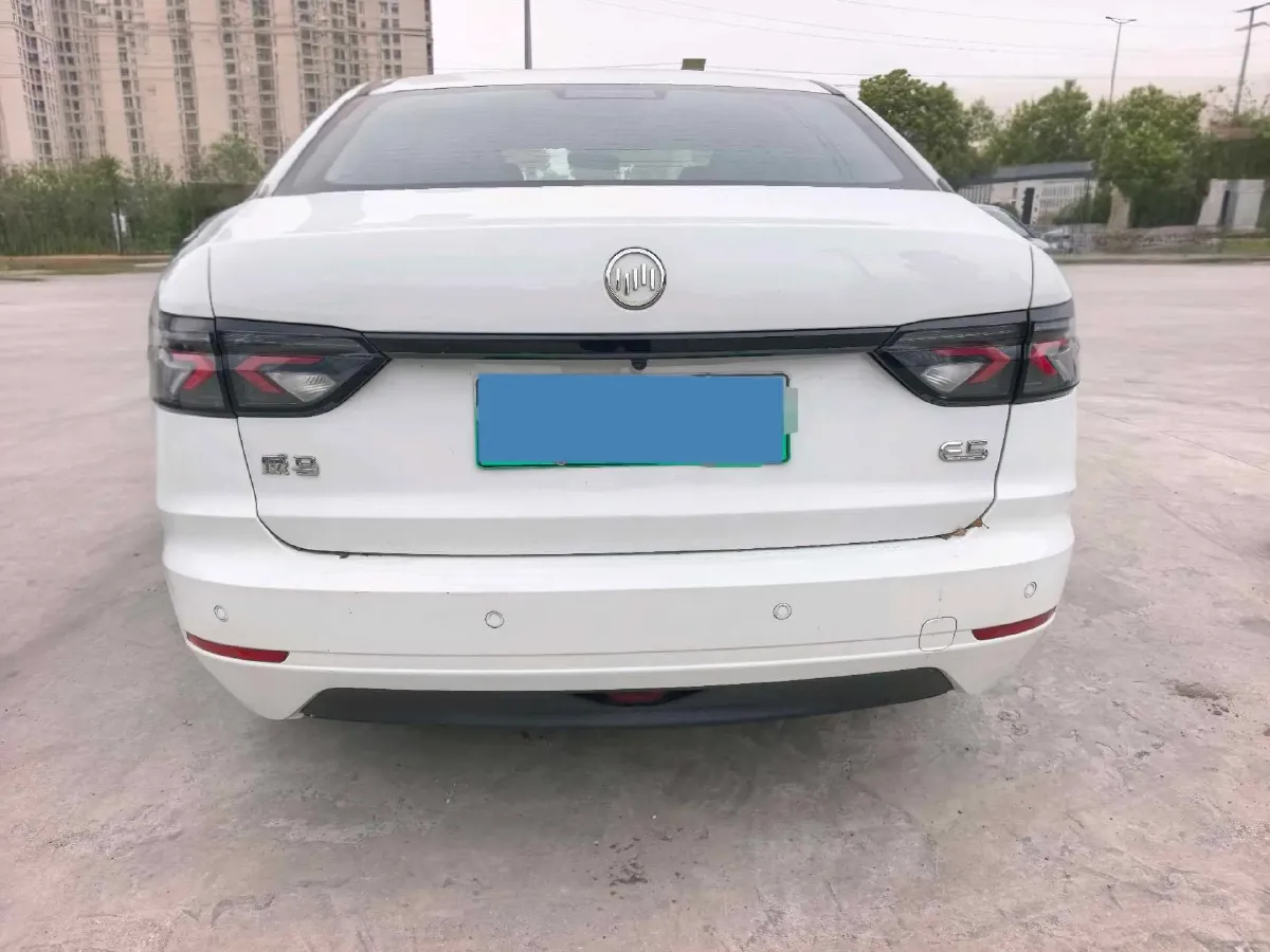 2021 Weltmeister E.5 BEV 49.92KWH,autocango,china used car exporter,china ev exporter,chinese used car exporter,chinese used ev exporter