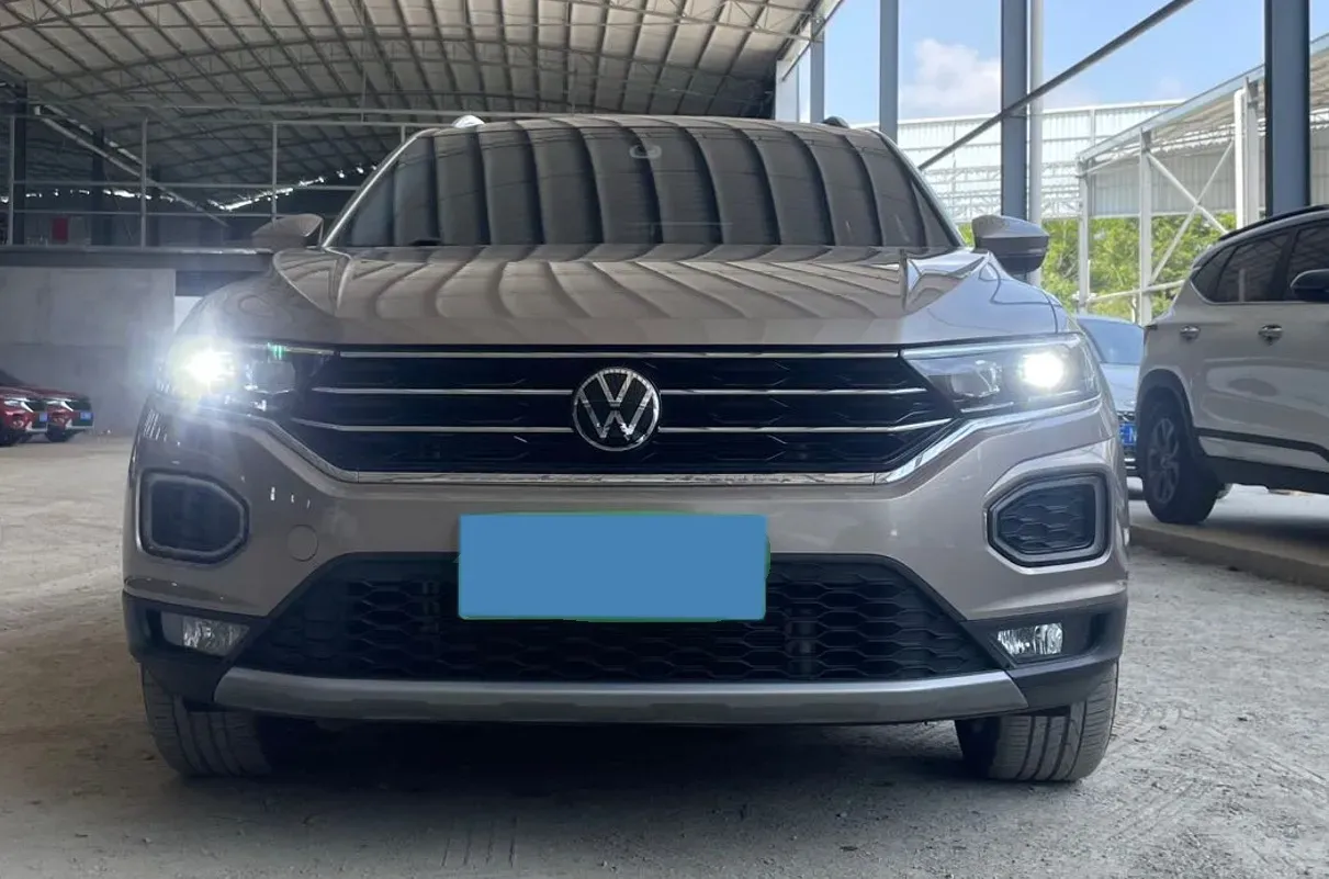 2021 Volkswagen T-Roc 1.4T 150HP L4 7DCT,autocango,china used car exporter,china ev exporter,chinese used car exporter,chinese used ev exporter
