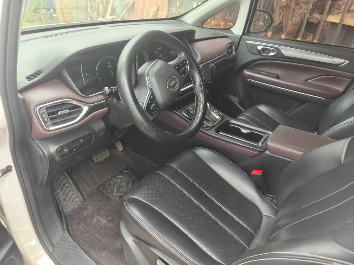 2021 GAC Trumpchi M6 1.5T 169HP L4 7DCT,autocango,china used car exporter,china ev exporter,chinese used car exporter,chinese used ev exporter