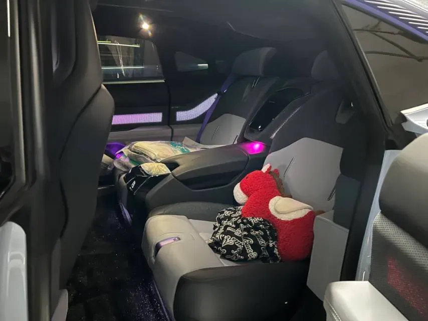 2023 HiPhi Z BEV 120KWH,autocango,china used car exporter,china ev exporter,chinese used car exporter,chinese used ev exporter