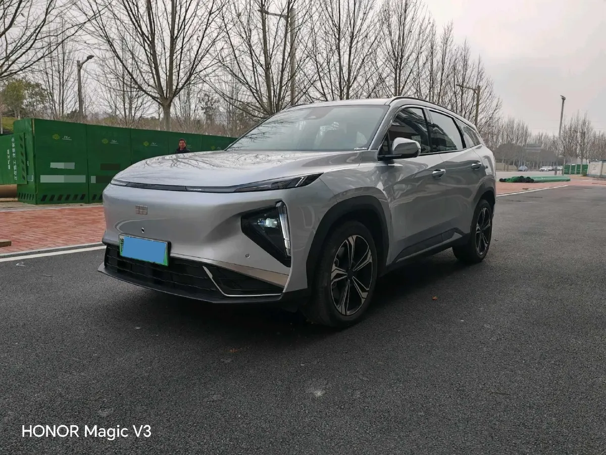 2025 Geely Galaxy L7 1.5L 112HP L4 1DHT PHEV 18.4KWH,autocango,china used car exporter,china ev exporter,chinese used car exporter,chinese used ev exporter