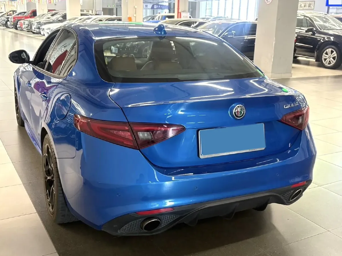 2017 Toyota Highlander 2.0T 220HP L4 6AT,autocango,china used car exporter,china ev exporter,chinese used car exporter,chinese used ev exporter