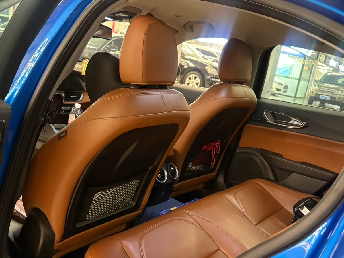 2017 Toyota Highlander 2.0T 220HP L4 6AT,autocango,china used car exporter,china ev exporter,chinese used car exporter,chinese used ev exporter