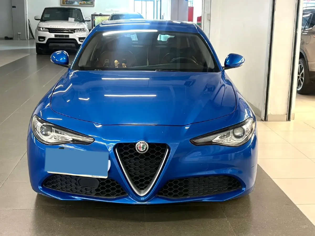 2017 Toyota Highlander 2.0T 220HP L4 6AT,autocango,china used car exporter,china ev exporter,chinese used car exporter,chinese used ev exporter