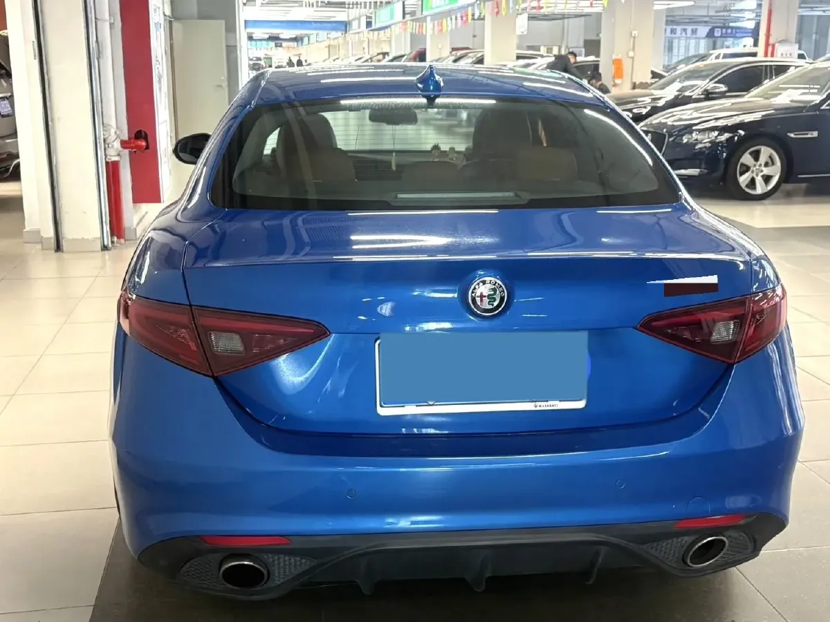 2017 Toyota Highlander 2.0T 220HP L4 6AT,autocango,china used car exporter,china ev exporter,chinese used car exporter,chinese used ev exporter