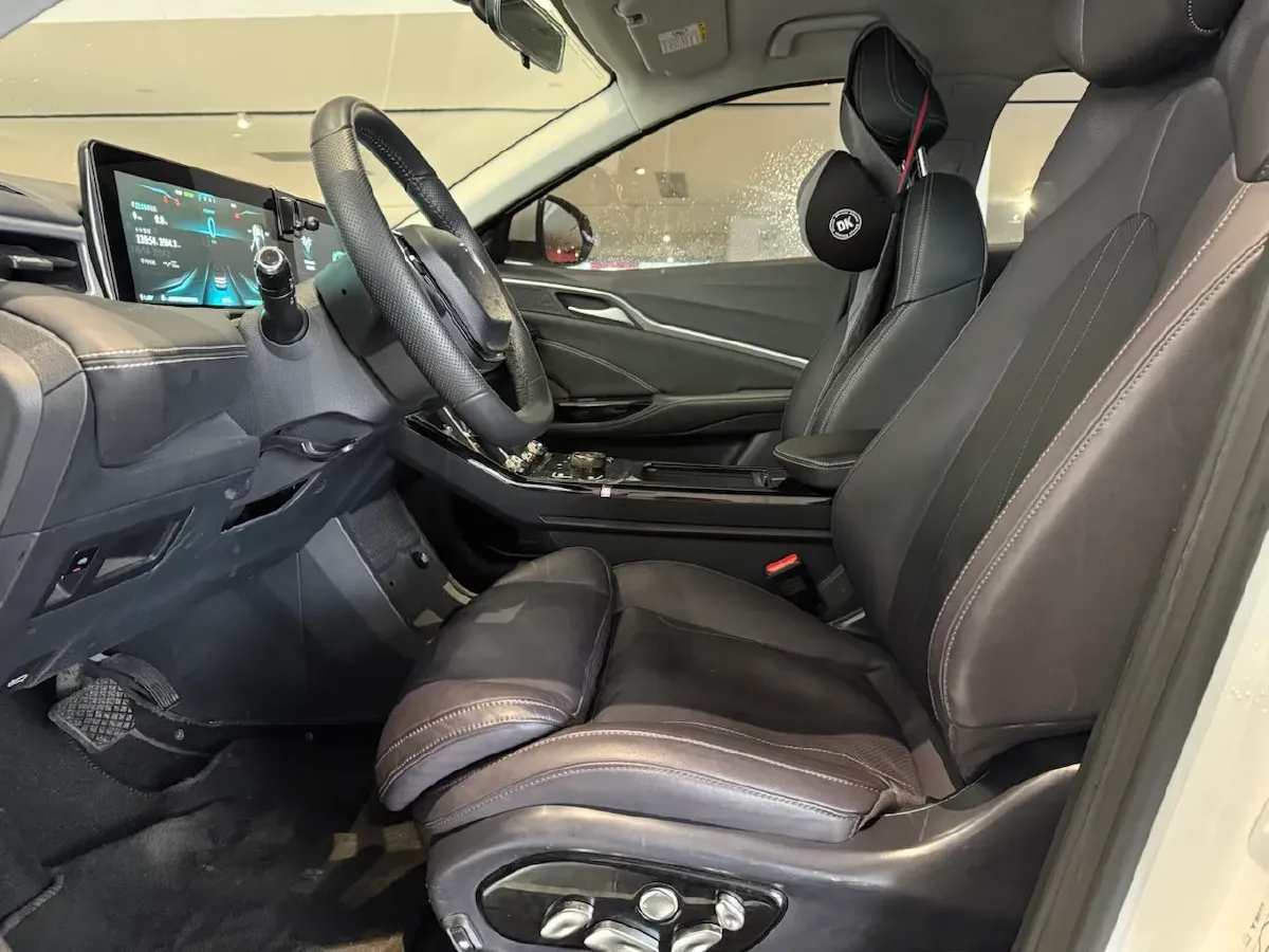 2022 MAXUS T70 2.0T 163HP L4 6AT,autocango,china used car exporter,china ev exporter,chinese used car exporter,chinese used ev exporter