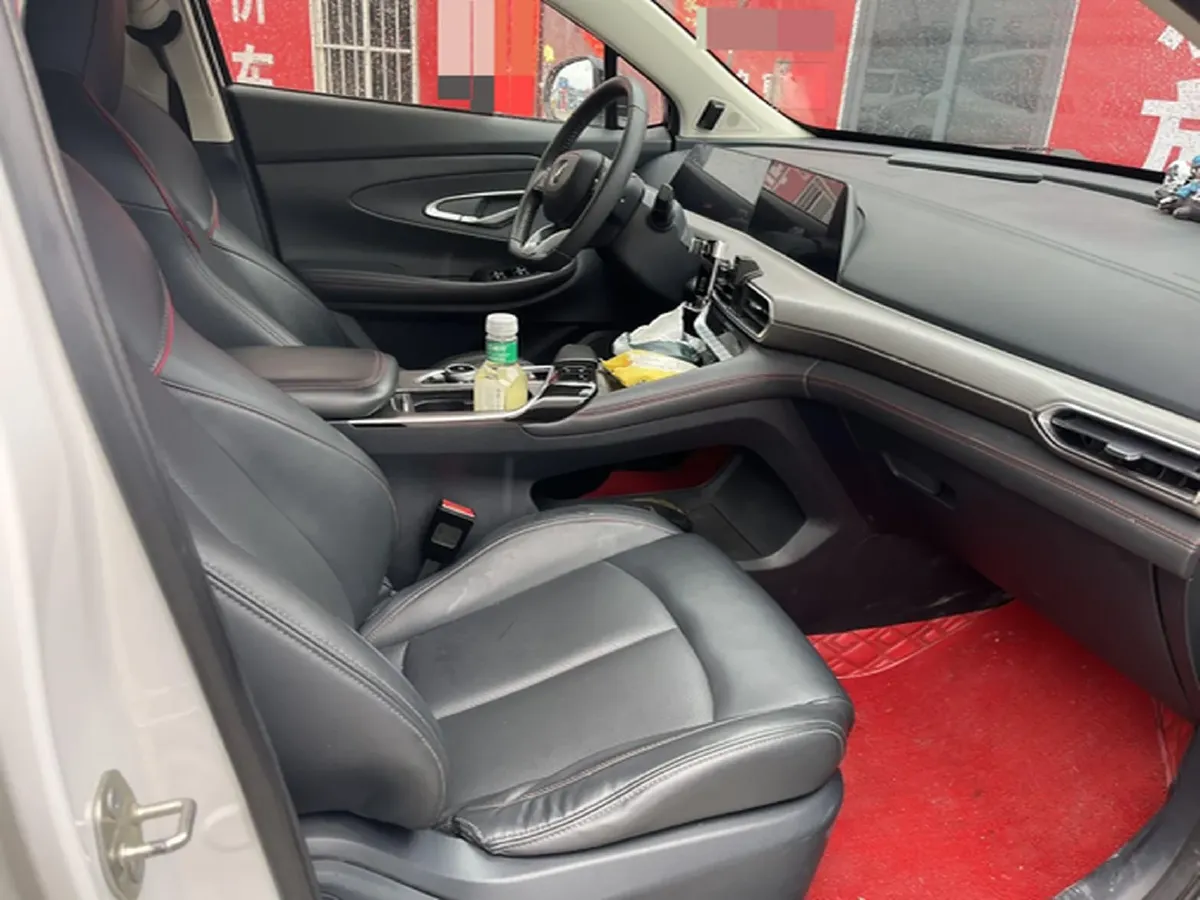 2020 ChangAn UNI-T 1.5T 180HP L4 7DCT,autocango,china used car exporter,china ev exporter,chinese used car exporter,chinese used ev exporter