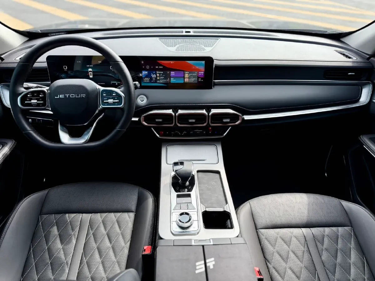 2024 Jetour X70 Plus 1.5T 156HP L4 6DCT,autocango,china used car exporter,china ev exporter,chinese used car exporter,chinese used ev exporter