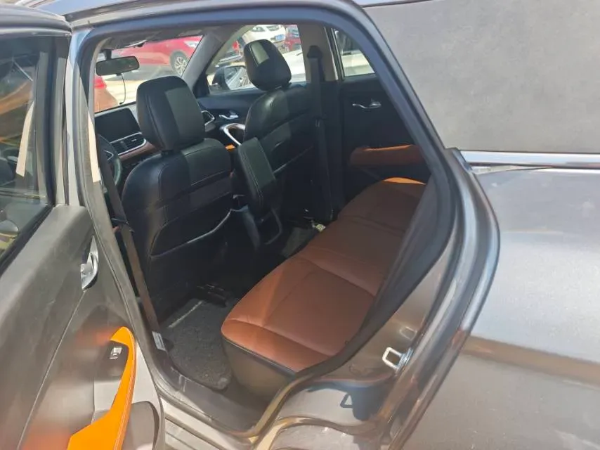 2017 BaoJun 510 1.5L 112HP L4 6MT,autocango,china used car exporter,china ev exporter,chinese used car exporter,chinese used ev exporter