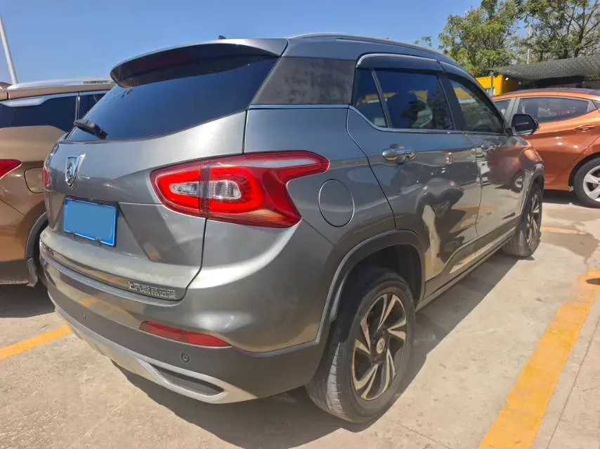 2017 BaoJun 510 1.5L 112HP L4 6MT,autocango,china used car exporter,china ev exporter,chinese used car exporter,chinese used ev exporter