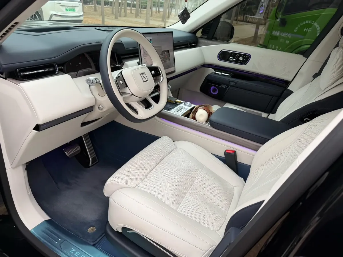 2025 Zeekr 9X 2.0T 279HP L4 1DHT PHEV,autocango,china used car exporter,china ev exporter,chinese used car exporter,chinese used ev exporter