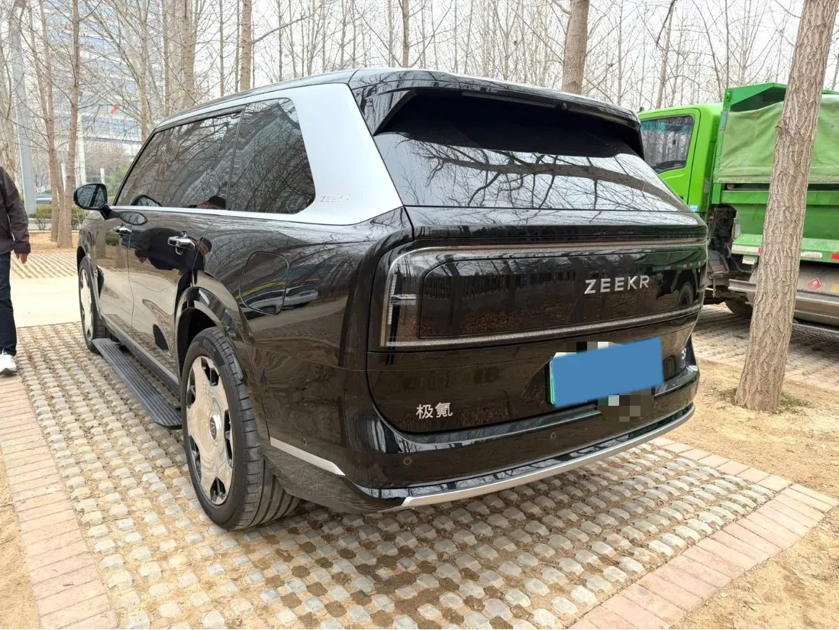 2025 Zeekr 9X 2.0T 279HP L4 1DHT PHEV,autocango,china used car exporter,china ev exporter,chinese used car exporter,chinese used ev exporter