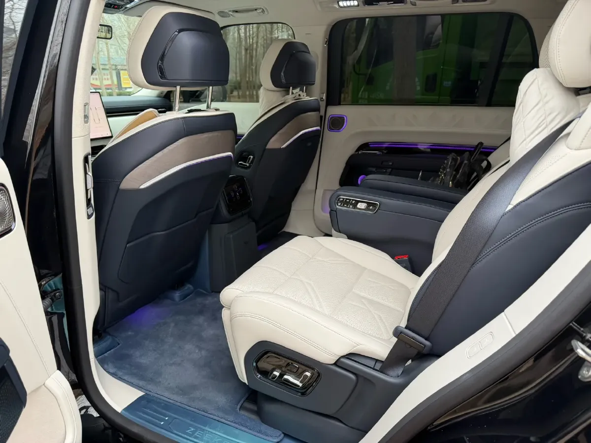 2025 Zeekr 9X 2.0T 279HP L4 1DHT PHEV,autocango,china used car exporter,china ev exporter,chinese used car exporter,chinese used ev exporter